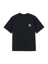 Vintage Sportive Cursive Graphic T-shirt