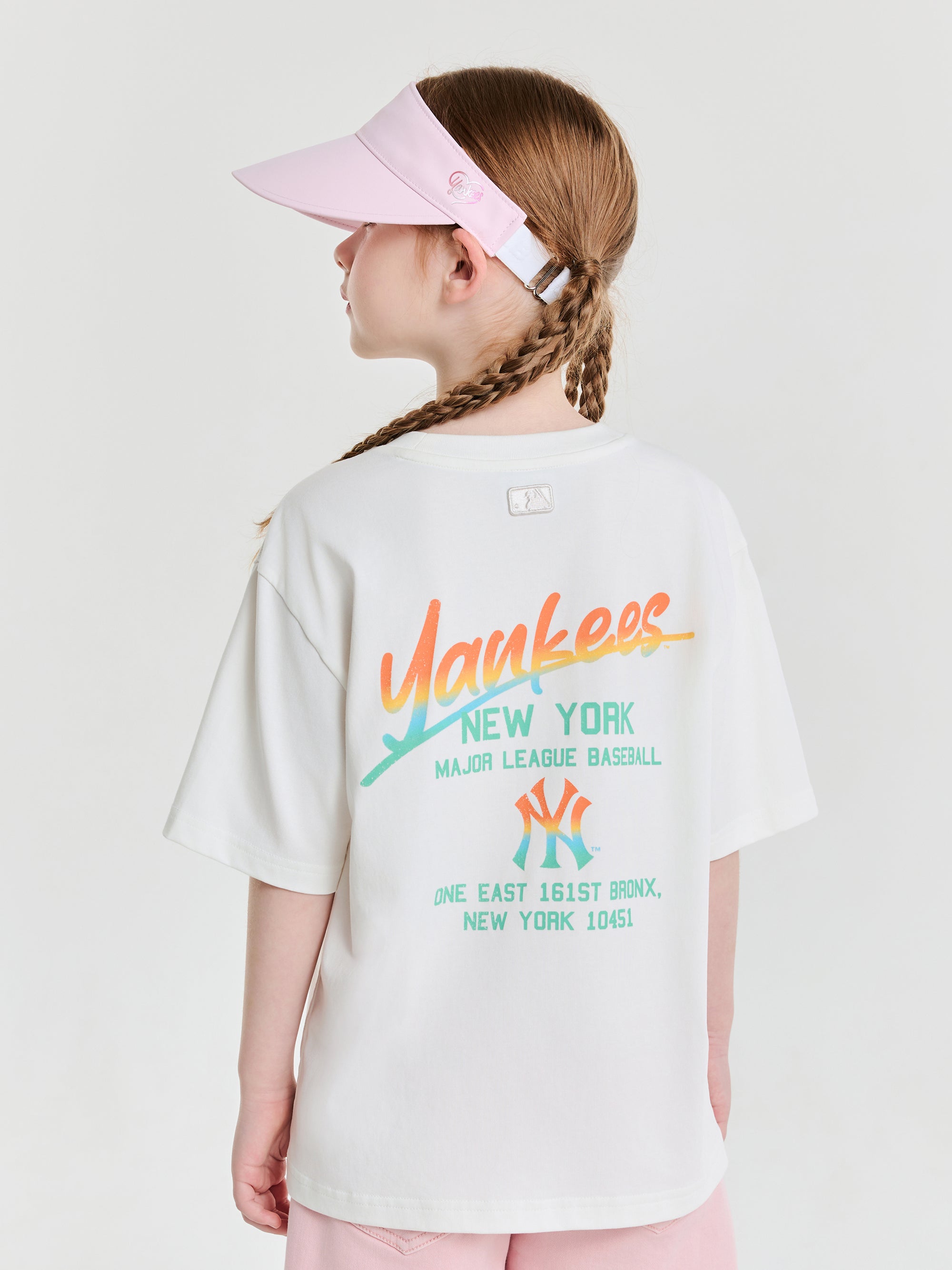 Basic Street Gradation Lettering T-shirt
